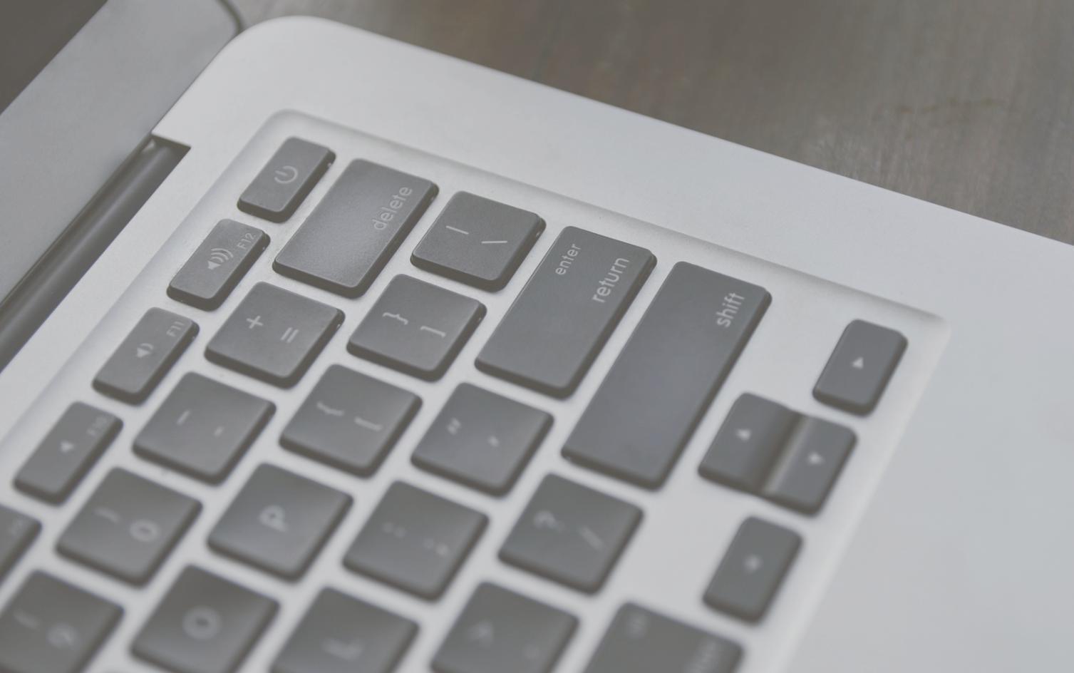 Processo di revisione e feedback su modelli tridimensionali durante le sessioni pratiche